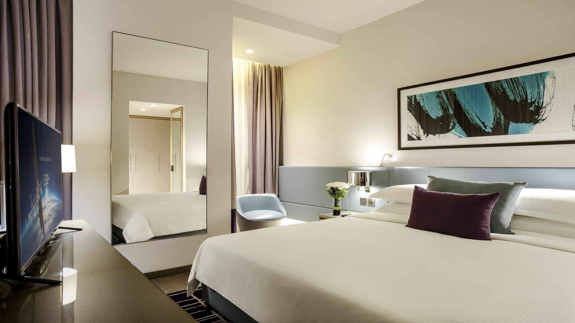 Aparthotel Capital Centre Arjaan By Rotana 4*